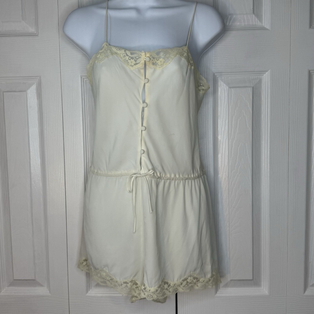 Vintage Victoria’s Secret Lace trim romper Gold label Size P